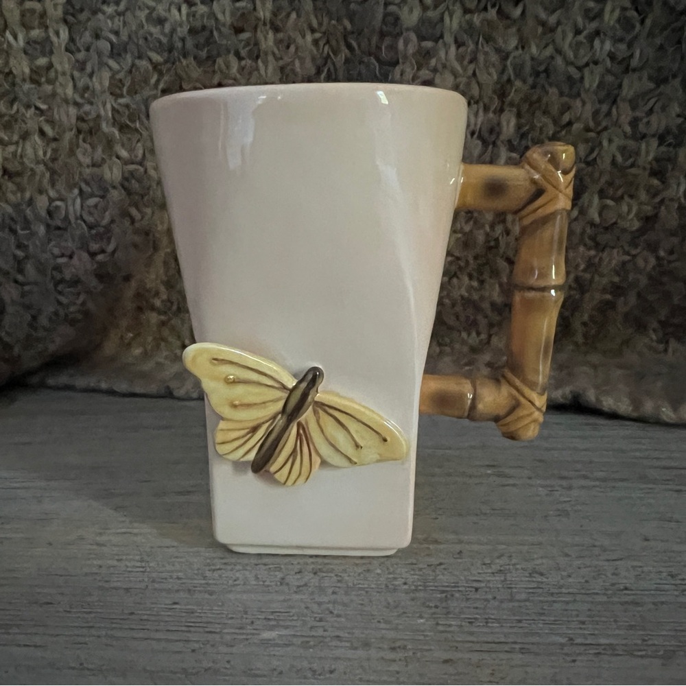 Silvestri Butterfly Mug, Peggy Turchette, Ceramic, Bamboo Handle Garden Deco